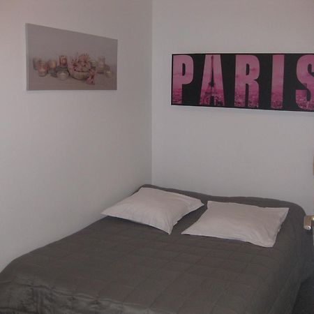 Le Monopole Hotel Reims Room photo