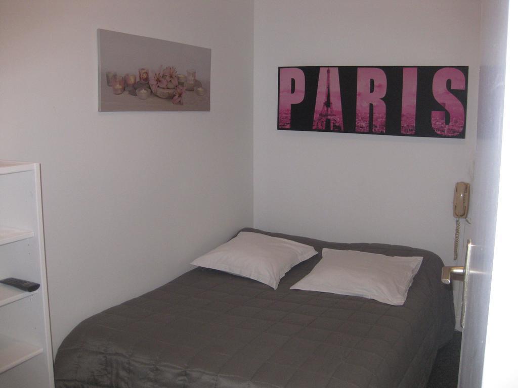 Le Monopole Hotel Reims Room photo
